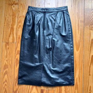 Liz Claiborne Ladies Genuine Leather Skirt